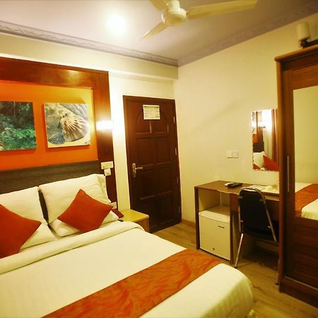 Crystal Crown Hotell Hulhumalé Eksteriør bilde